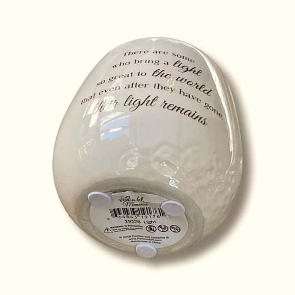 Pavilion Gift Co. In Memory “Light Remains” Ceramic Soy Wax Candle - Ivory - NWT - Picture 7 of 8